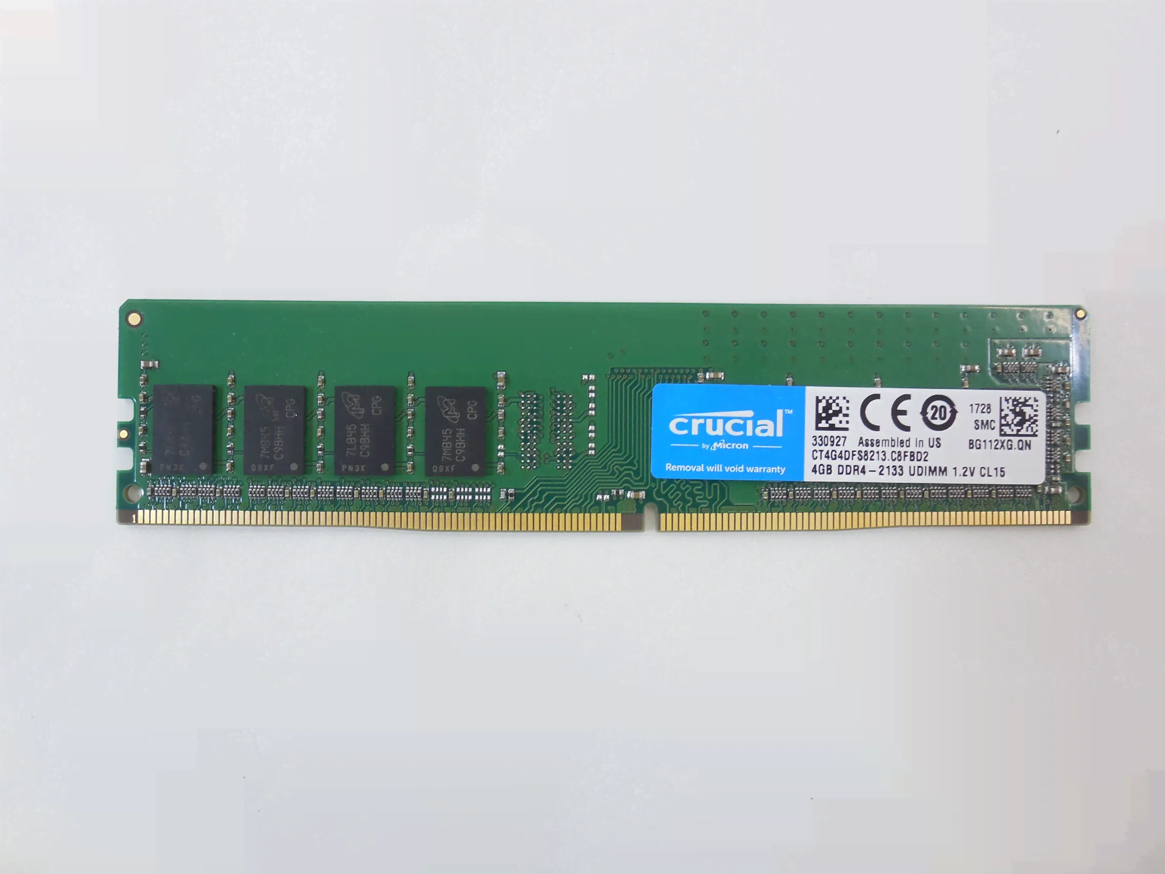 Оперативная память DDR4 4Gb Crucial-1